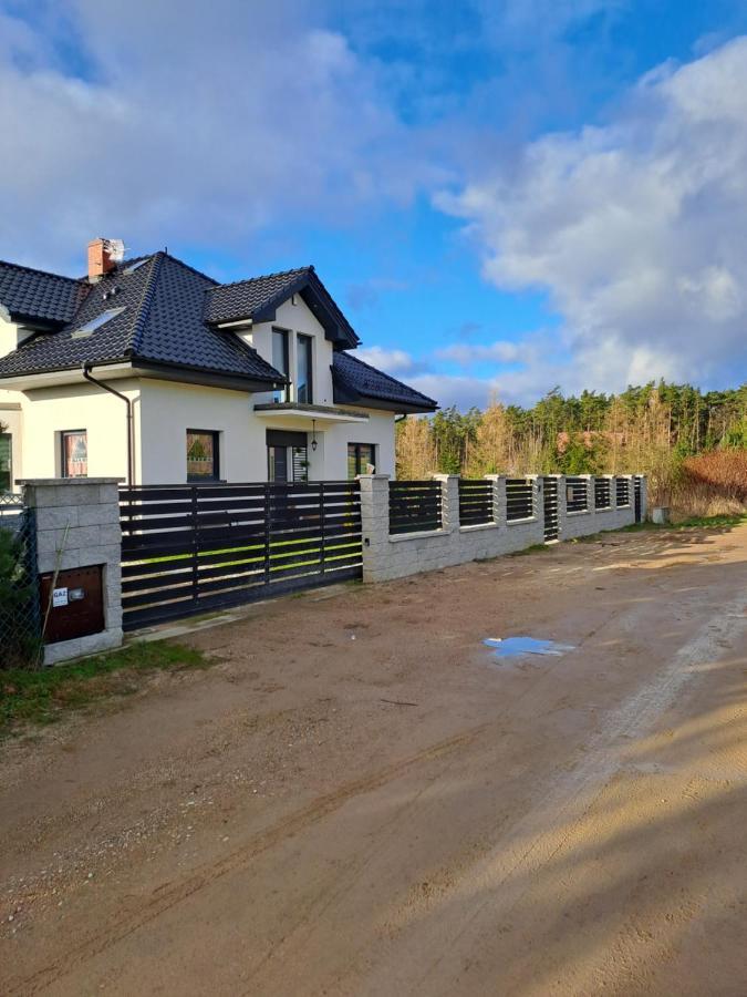 Nadmorski Dom Pod Lasem Villa Mieroszyno Kültér fotó
